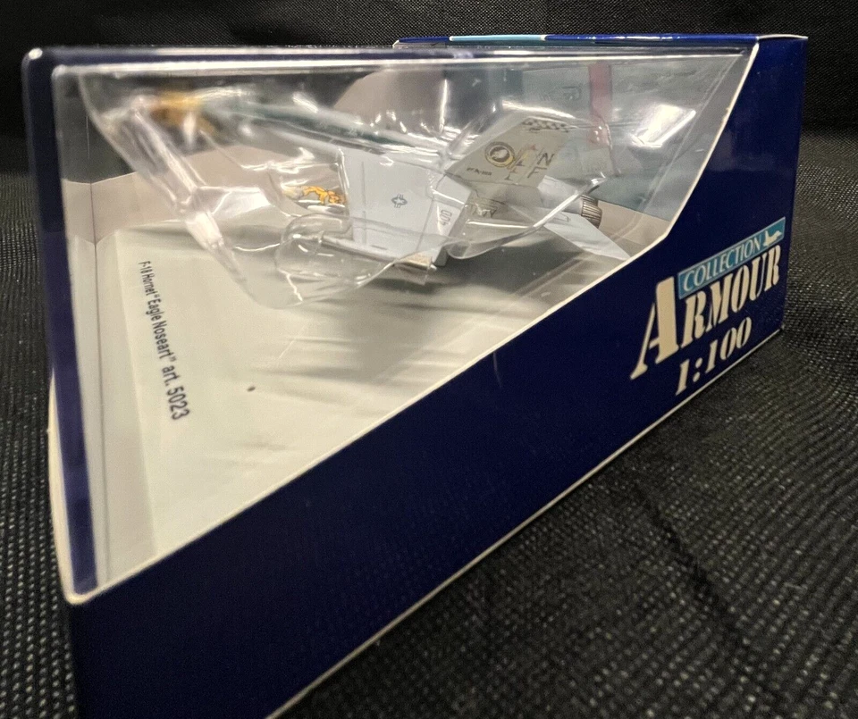 Armadura Metal Colección F-18 Hornet "EAGLE NOSEART" ARTE #5023 1:100 Foto 4 de 4