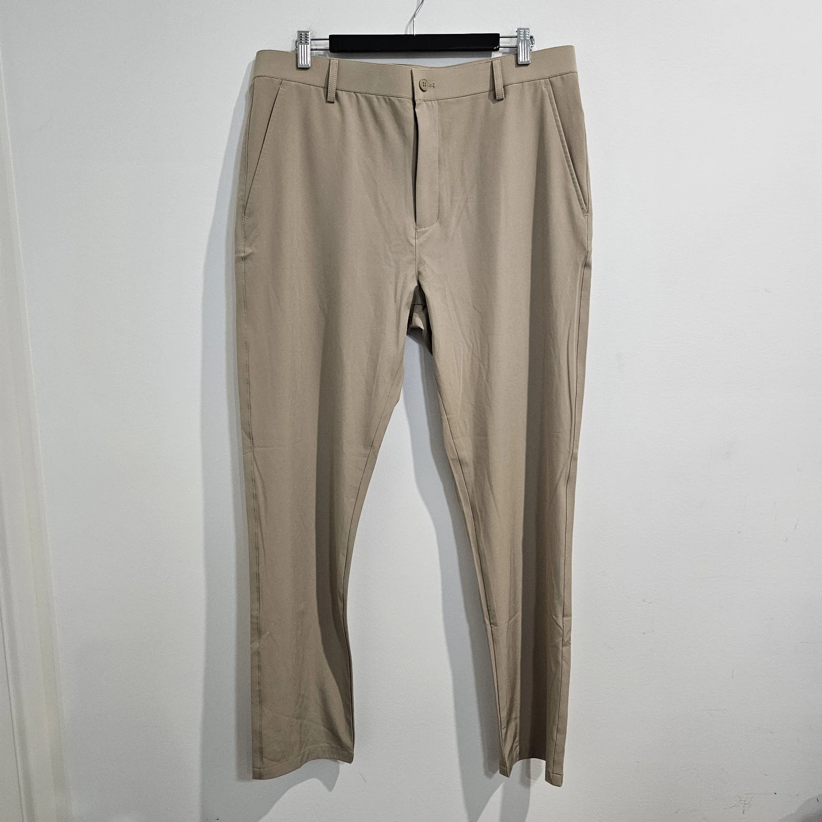 Crane Performance Mens Tech Pants Size Large Beige Lightweight Polyester BNWT