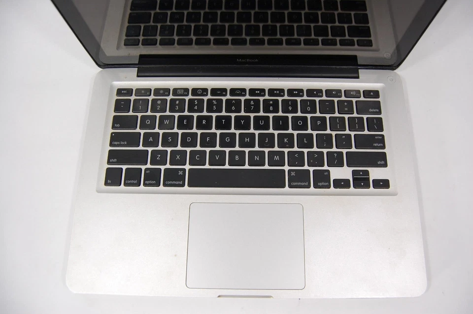 *Read Apple MacBook Pro 13" A1278 Core 2 Duo P7350 @ 2.4GHz 2GB RAM 500GB HDD - Image 3 of 4