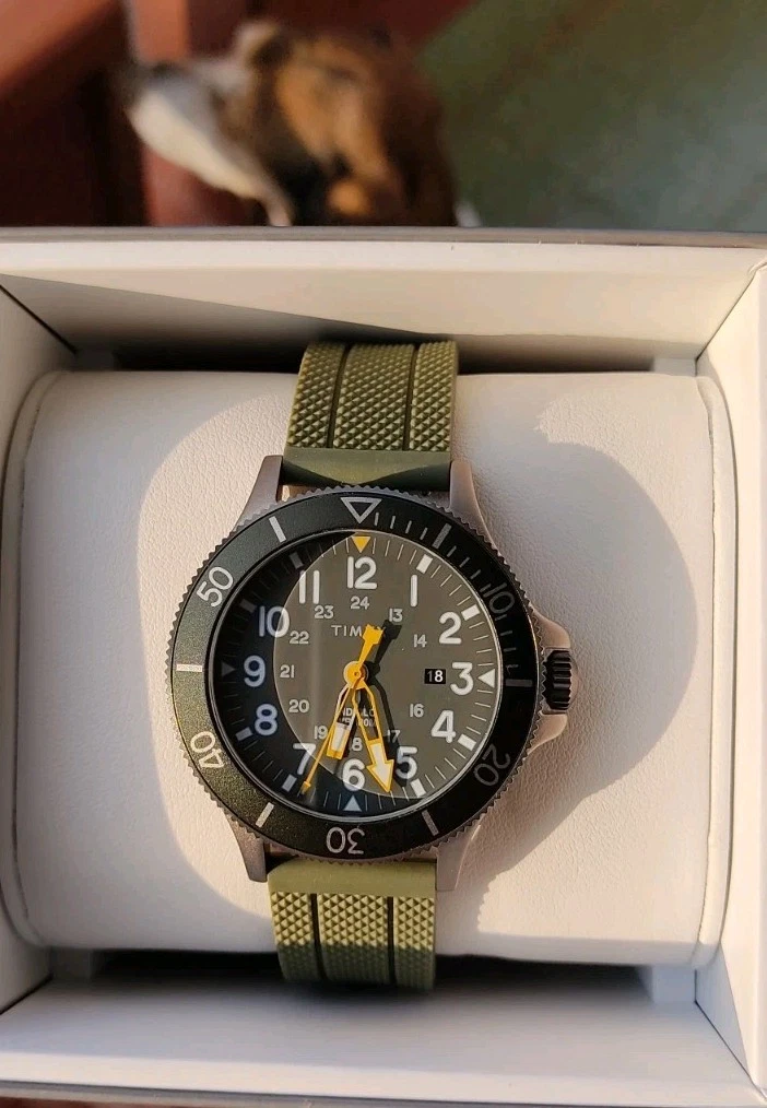 Q Timex | Orologio con cinturino in caucciù sintetico da 38 mm | tw2v32000