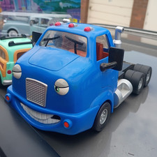 Chevron Cars Cary Carrier Vintage Toy Car Collectable