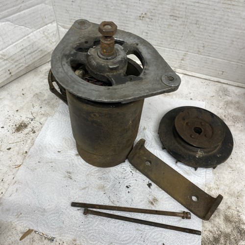 LUCAS 12V Generator 22715E C40 - 4 '67 Austin MG Triumph Sunbeam Parts - Picture 22 of 24