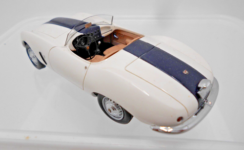 1955 ARNOLT BRISTOL BOLIDE Cabriolet 1:43 MATRIX edizione limitata 408 pezzi - Foto 2 di 6