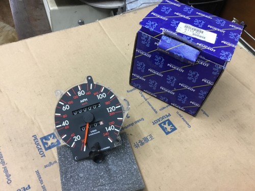 PEUGEOT 306 mk1 1993-96 Speedometer INSTRUMENT DASH VDO 8/27/a1-24m6 6113T0 - 第 1/5 張圖片