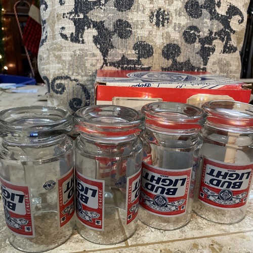 Vintage Bud Light 4 Piece Glass 12 Fl Oz Mug Set Classic Coasters See Pics! 😍 - Picture 13 of 20