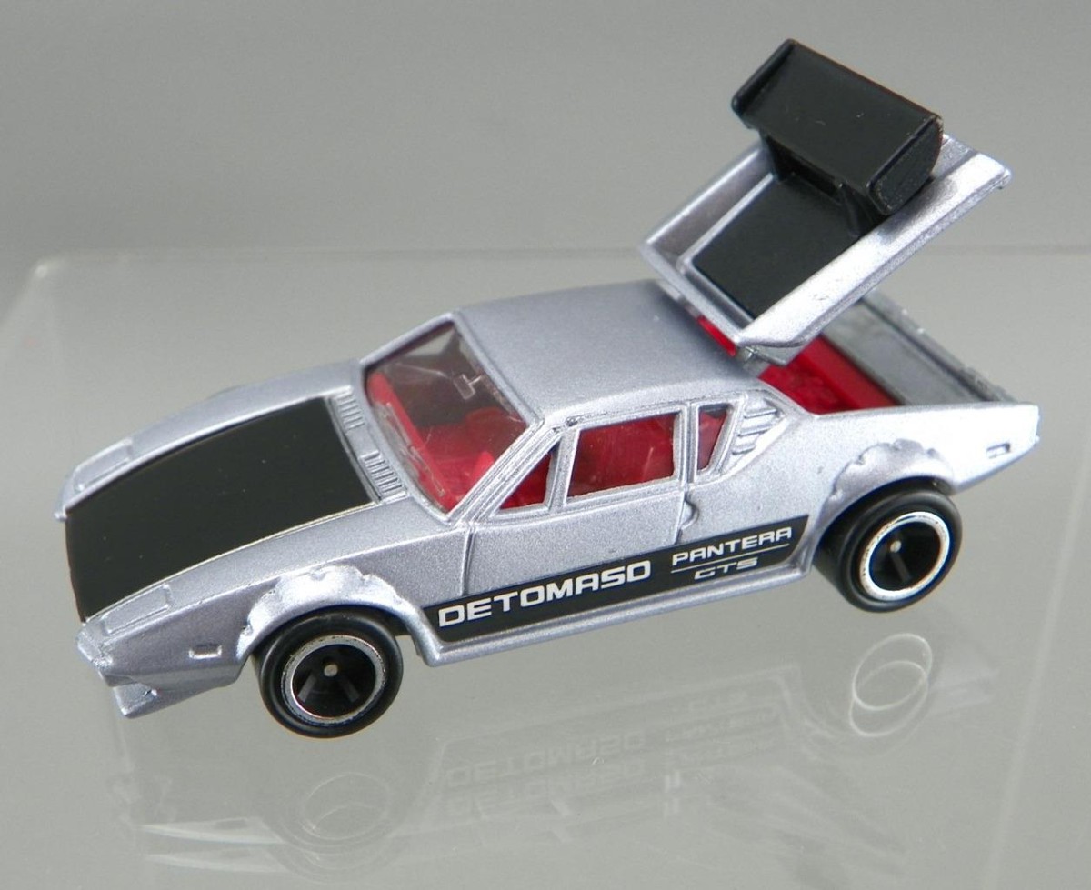 Vintage 1978 Tomica #F55 S=1/61 Diecast Detomaso Pantera GTS