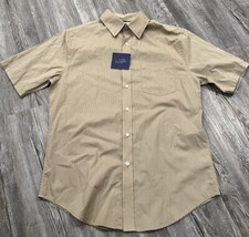 NWT Croft  Barrow Men Beige Striped Easy Care Button Down Short Sleeve Shirt S