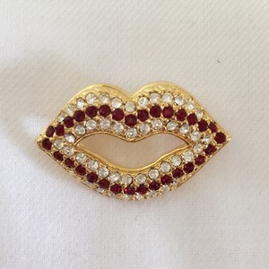 Authentic The Crimson Seal Of Desire Gold- Plated Lip Brooch