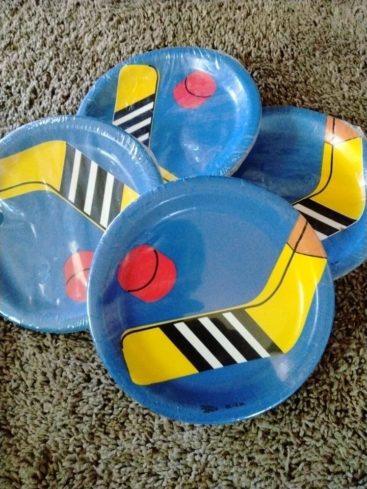 老式冰球派对美国派对盘子和餐巾纸 8 件 — 第 2/4 张图片