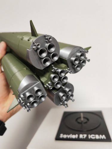 Soviet Missile R7 ICBM Ship Rocket Model 1:72 scale 465mm 18inch - Picture 10 of 10