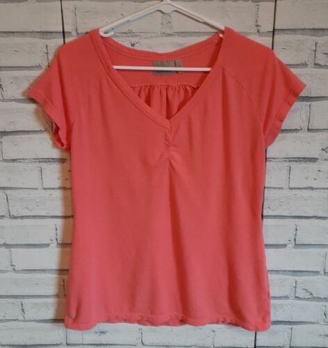 Athleta Women's Size M Stretch Fit Top Light Orange/Pink Short Sleeve Vented