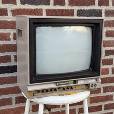 1984 Commodore 1702 Color Video CRT Monitor W...