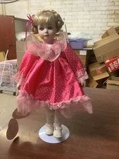 SWEETHEART VALENTINE SPECIAL EDITION PORCELAIN DOLL BY ANCO MERCHANDISE 1992