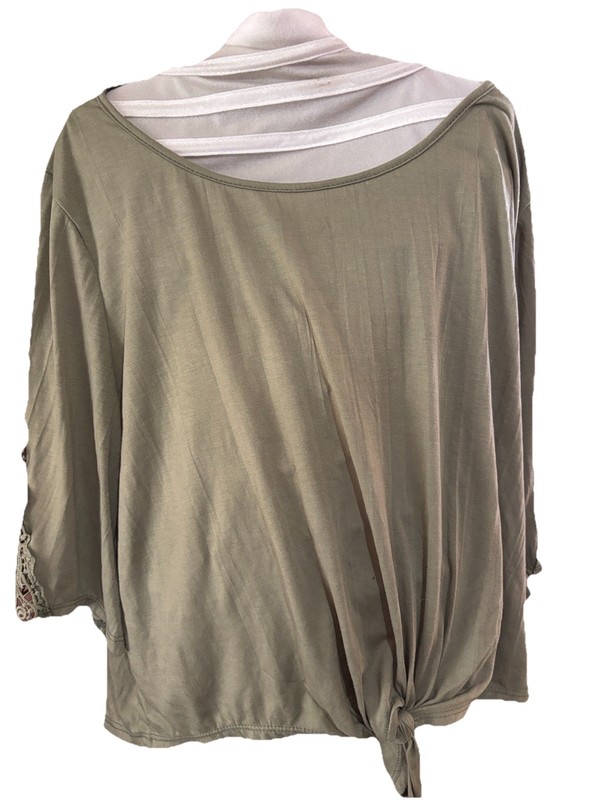 New York Laundry Women's Size XL Green Shirt