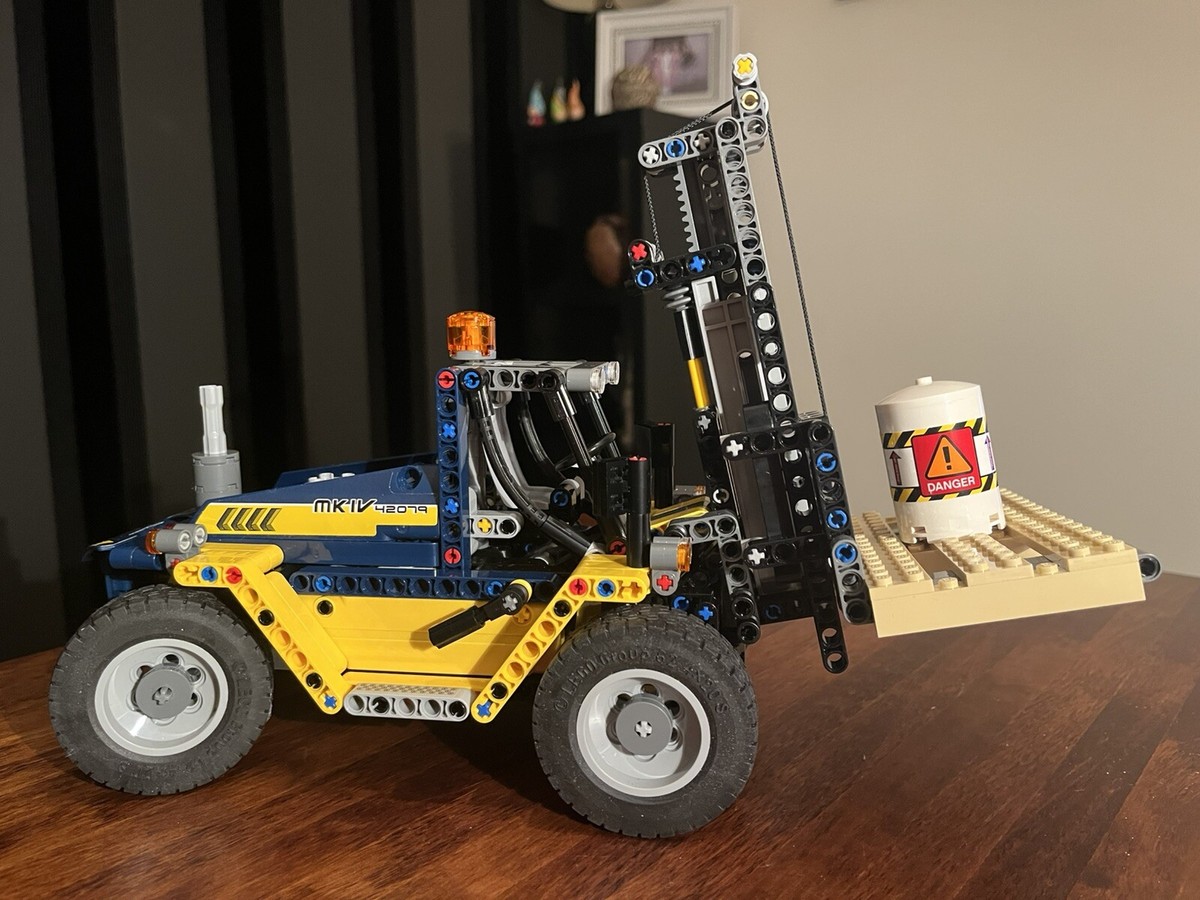 Wheel Loader Lego 42079 B Model LEGO TECHNIC: Forklift (42079) Tow