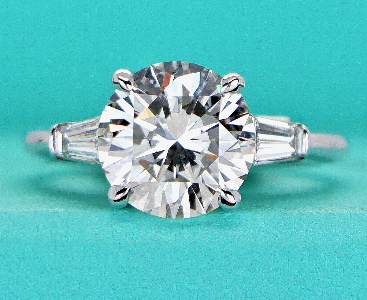 Tiffany and 2024 co baguette ring