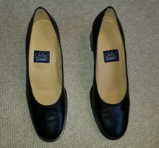 Womens Shoes-SELBY-black leather "Moc Fit" handcrafted pump 2 inch heel-8 B/2A