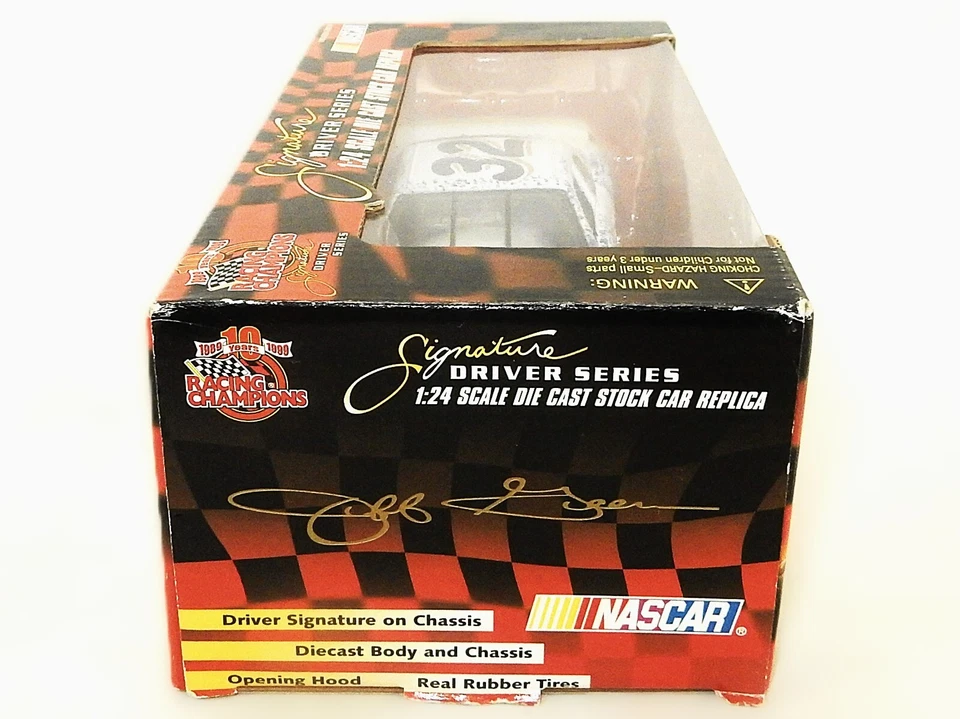 #32 NASCAR 1:24 Die Cast, Jeff Green Monte Carlo, 1999, Kleenex/Cottonelle, D-29 - Imagem 3 de 4