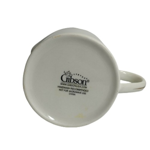 Gibson Everyday China Holly Berries Christmas Creamer Gold Trim - Picture 5 of 5