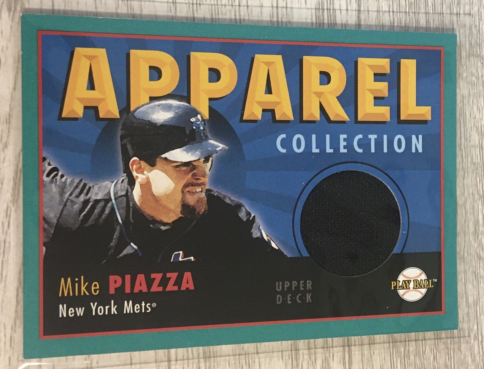 2004 Upper Deck Apparel Collection Mike Piazza #AC-PI Game Used Jersey Mets Q