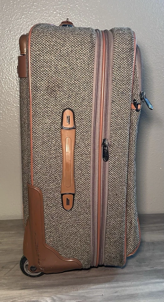 Hartmann Tweed Rolling Expandable Luggage Large 24X15X11 Double Extending Handle - Image 2 of 4