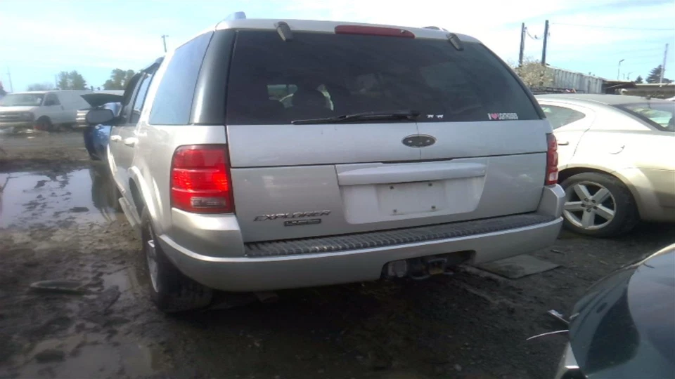 Conjunto de filtro de aire usado se adapta a: Ford Explorer 2003 4 puertas exc. Sport Trac 4,0 grados Foto 3 de 4