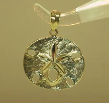 17MM HAWAIIAN SOLID 14K YELLOW GOLD HIGH POLISH DC TEXTURED SAND DOLLAR PENDANT