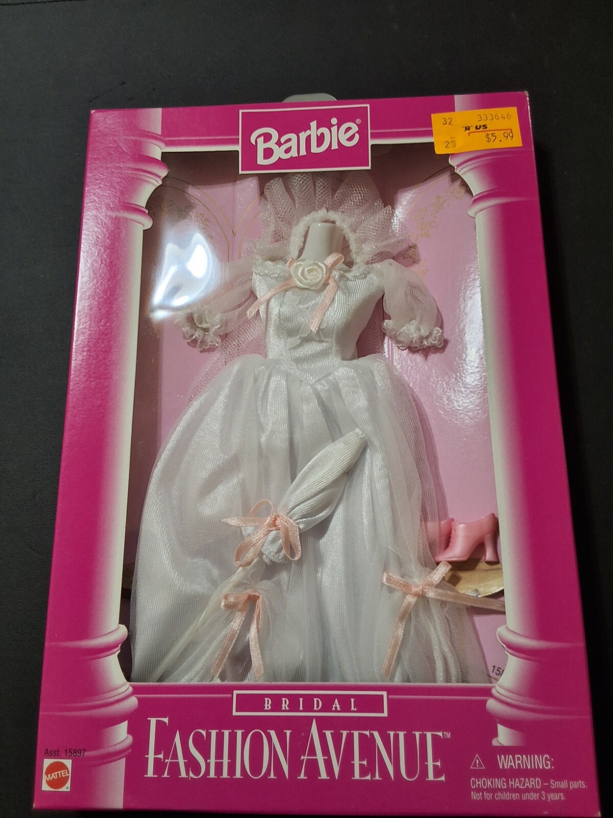 VINTAGE BARBIE DOLL 1996 FASHION AVENUE BRIDAL 15897 PINK SHOES NOS 