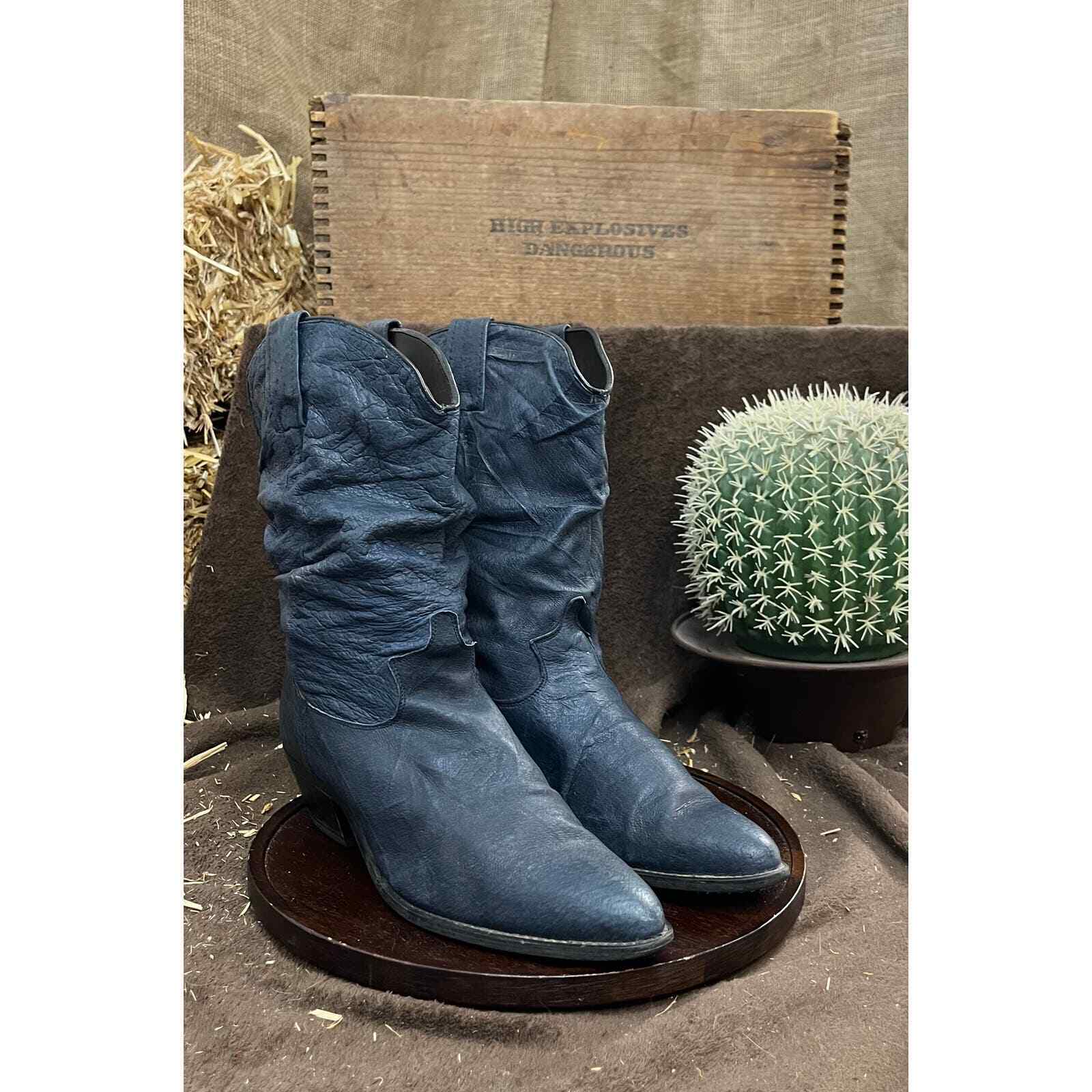 Dingo Women - Size 9.5 - Vintage Blue Slouch Cowboy Boots Style DI17317