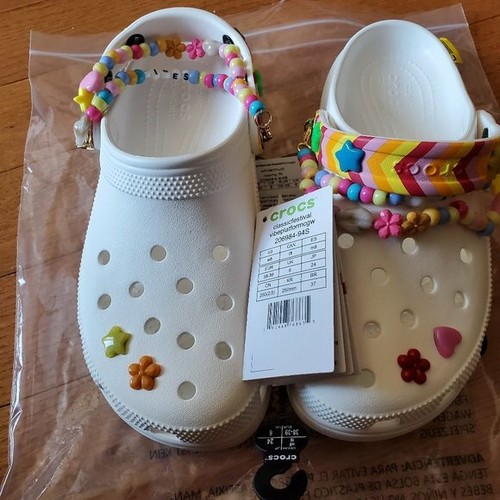 crocs classic festival vibes clog