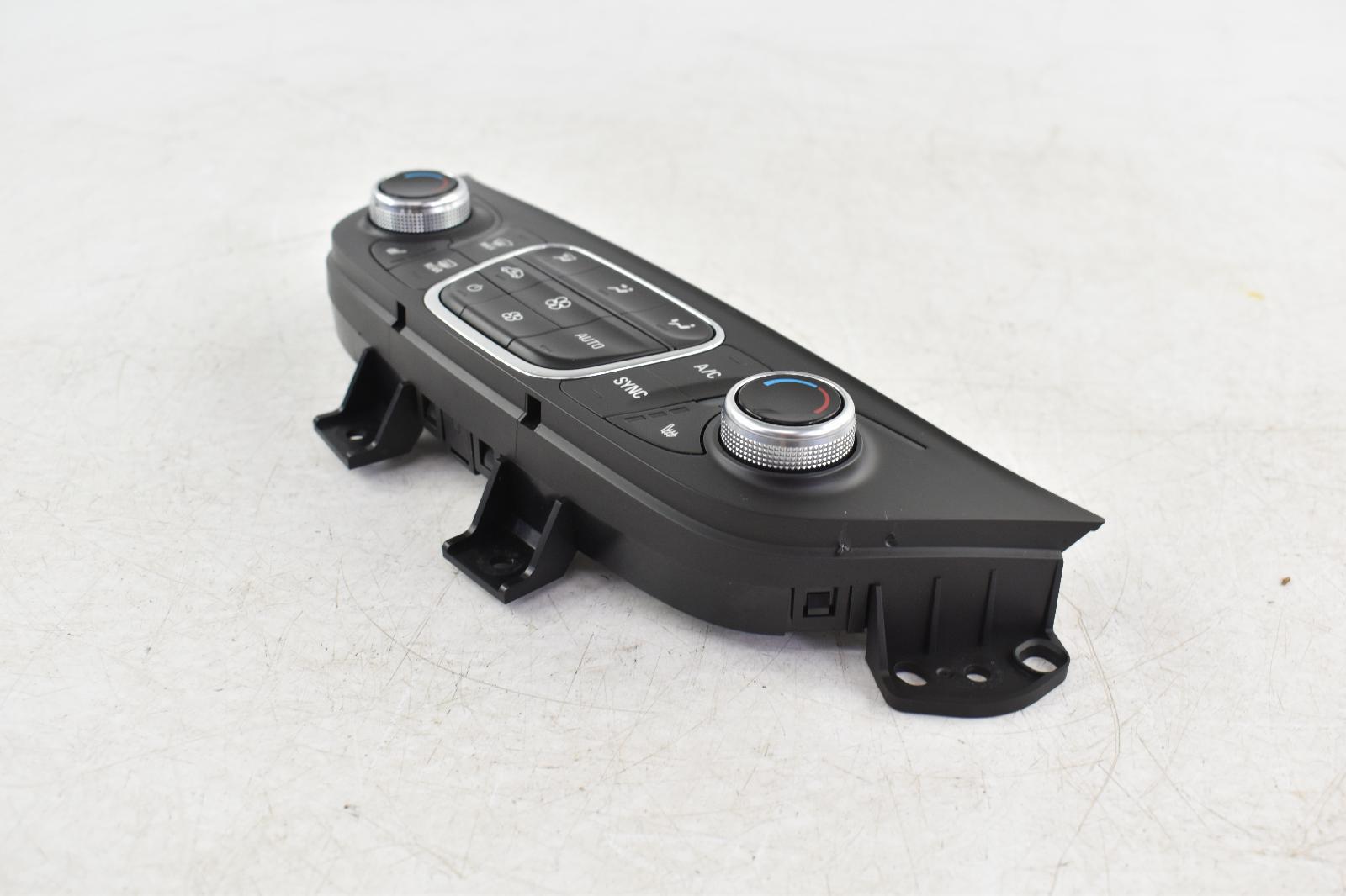 Used A/C Selector Switch fits: 2021 Chevrolet Equinox control panel ID 84612975