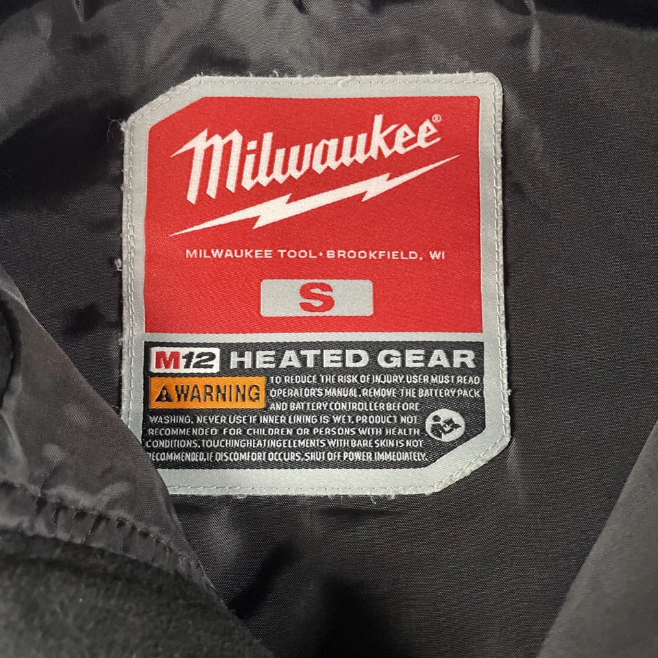 Milwaukee M12 AXIS Heated Vest (Black) - Size Small - BATTERY NOT INCLUDED - Image 2 of 4