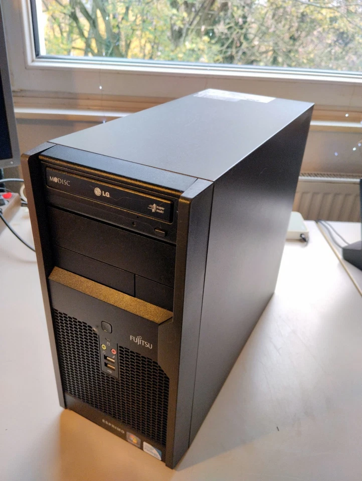 Retro PC Fujitsu ESPRIMO P2560 – Intel Dual Core 2x3,06GHz - 4GB RAM - Windows7 - Bild 2 von 4