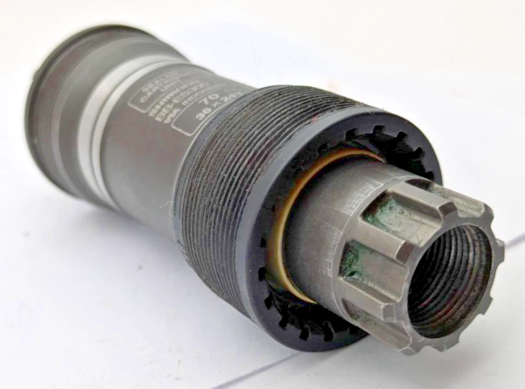 Shimano BB-ES300 Octalink V2 Italian Bottom Bracket 70x113mm Spindle Road 113 OL - Image 3 of 4