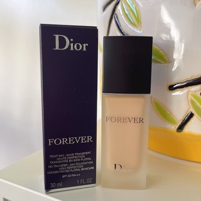 Dior Forever Foundation No Transfer 24H High Perfection Matte In 0,5N