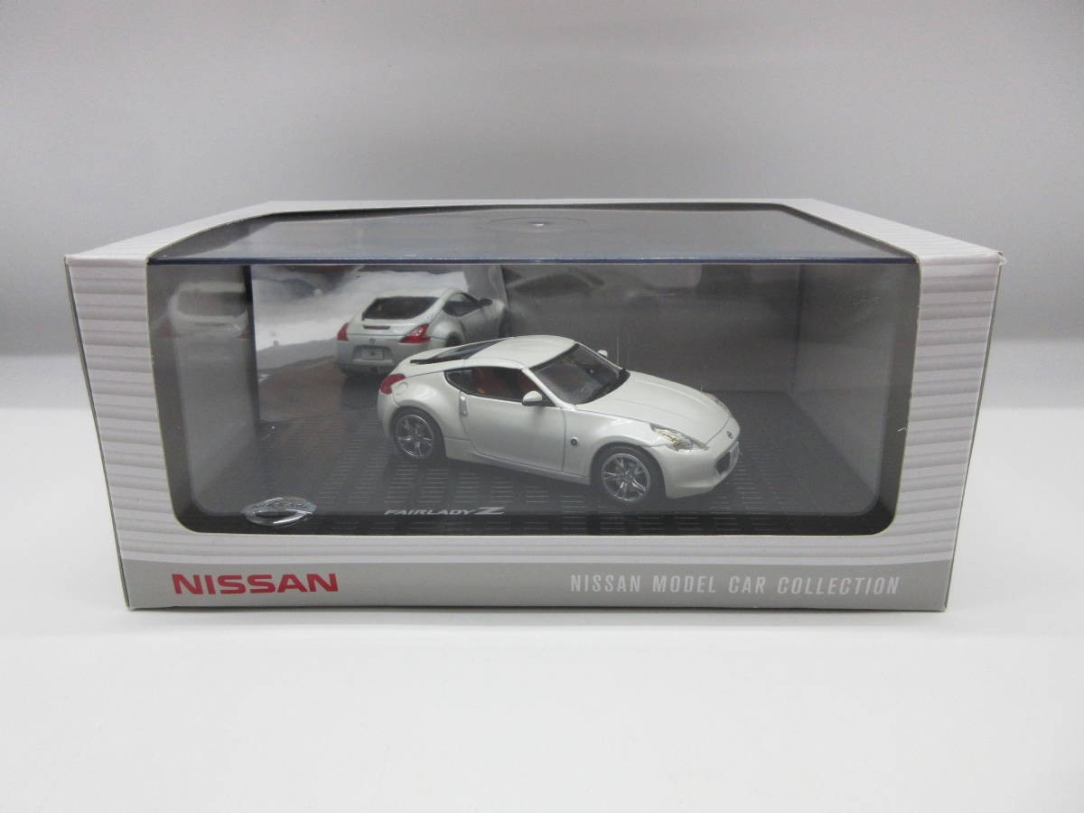 Mini-z NISSAN FAIRLADY Z Pearl White 美品 1/43 Nissan Fairlady Z Z34 Dealer Custom Mini Car Brilliant