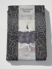 BENSON MILLS TABLECLOTH 70 in Round SPIDER WEBS BLACK EASY CARE HEAVYWEIGHT NIP