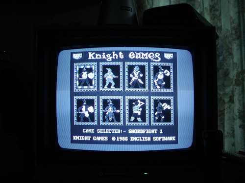 Commodore KNIGHT GAMES 5.25" Disk with Manual Tested Working by Mastertronic - 第 9/10 張圖片
