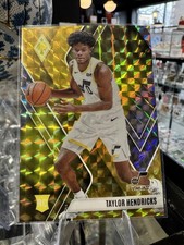 2023-24 Panini Phoenix Rookies Taylor Hendricks #264 Gold 09/10