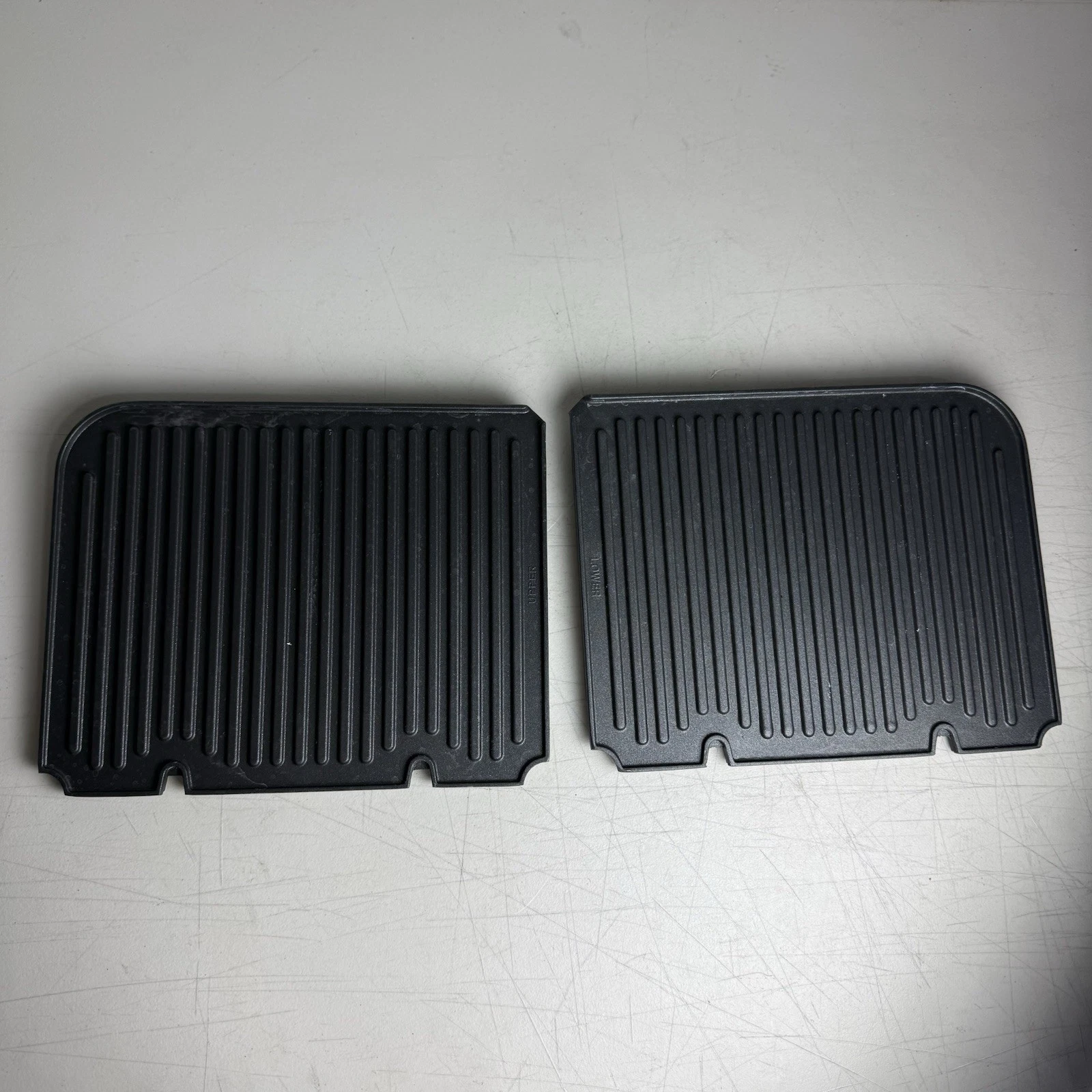 Cuisinart GR-4 Griddler Non Stick Grill Griddle Panini Upper & Lower Plates
Opens in a new window or