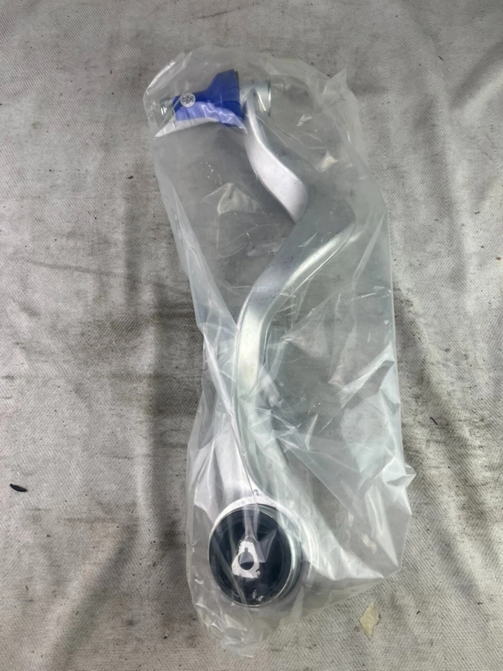 Brazo de control de suspensión y rótula Dorman 520-792; BMW 745i 2002-2005 Foto 3 de 4