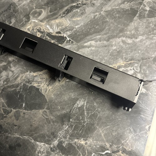 QAPP24BL Panduit QuickNet Angled Patch Panel 24 Port 1 RU Black Modular - Picture 17 of 19