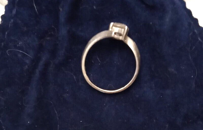 ANELLO solitario zircone bianco taglio brillante argento 925 usato mis 11 - Immagine 4 di 4