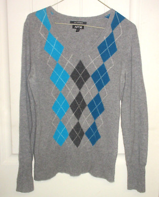 Apartment 9 Women's Size M Cashmere Blue / gray argyle V-neck Sweater    (RK).