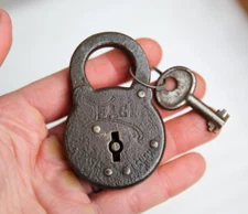Antique Eagle Padlock w/ key tool box lock chest trunk vintage iron safe old