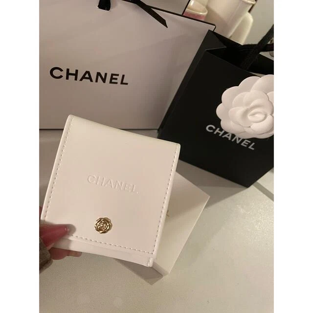 chanel jewelry gift boxes