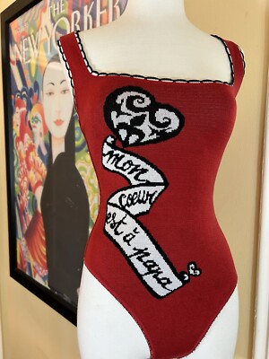 AZZEDiNE ALAiA PARiS Bodysuit Red'' Mon Coeur Est À Papa''  XS Vintage 1992 Runway