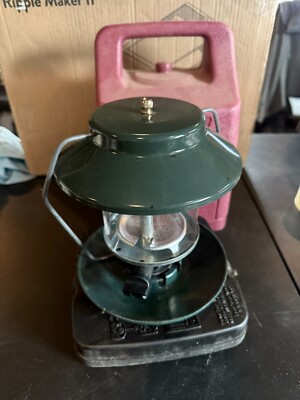 Coleman Propane Lantern and Hard Carry Case 5154-097C  NEVER USED - MINTY