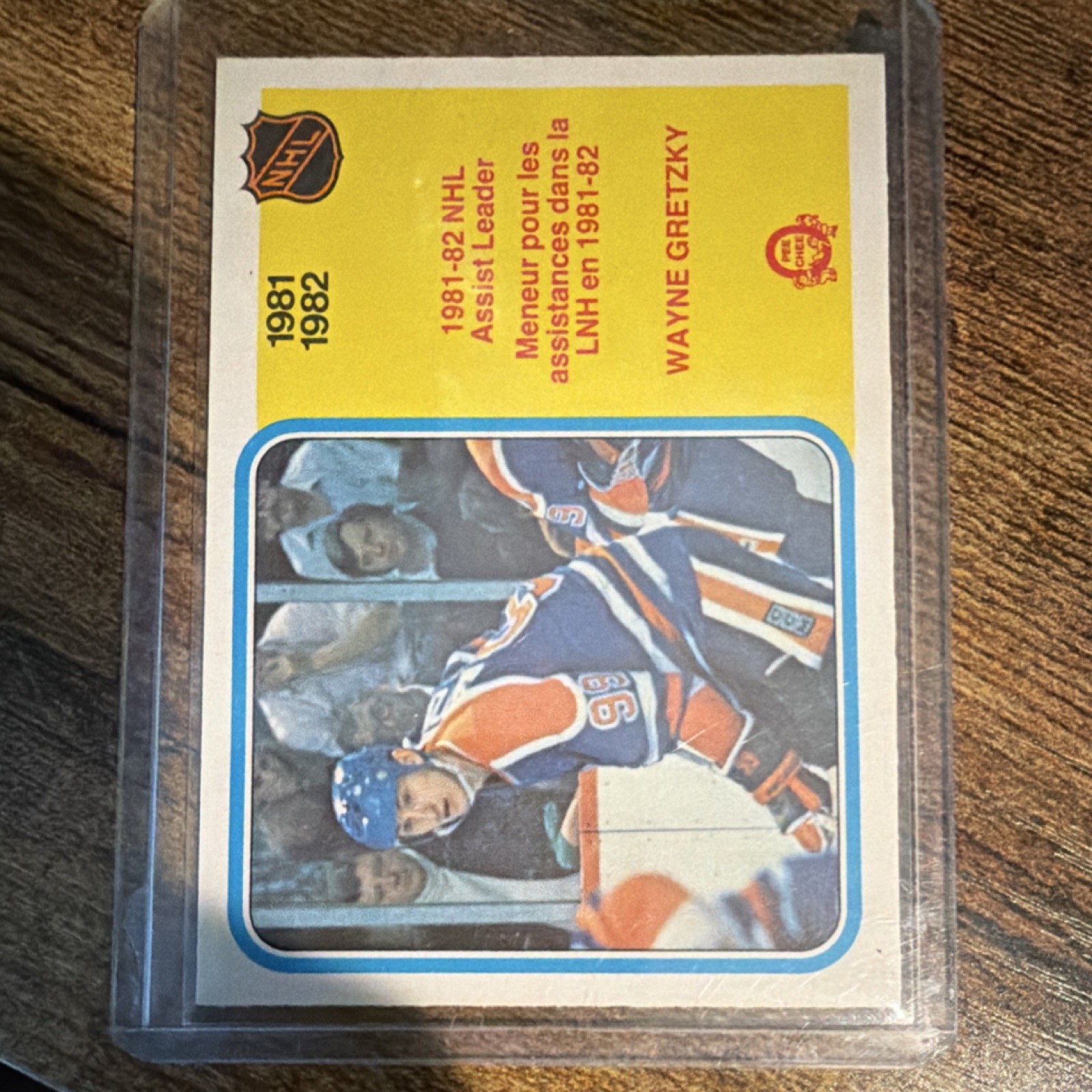 O-Pee-Chee 1982-83 Wayne Gretzky Assist Leader #240 Edmonton Oilers NHL Card