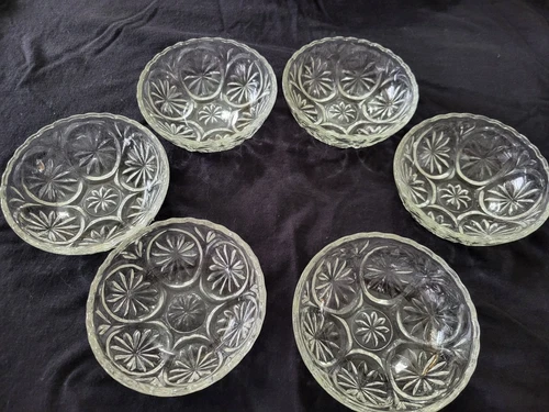 Anchor Hocking Star Cameo Medallion Clear Glass Dessert Berry Bowls 6 Pc Vtg 60s